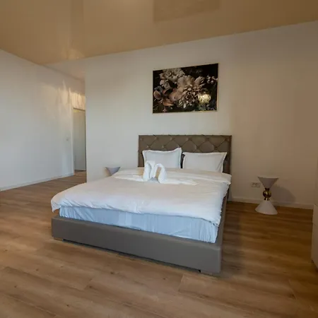 Penthouse Exclusive View Апартаменты *