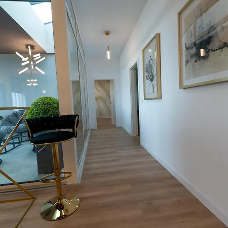 Penthouse Exclusive View