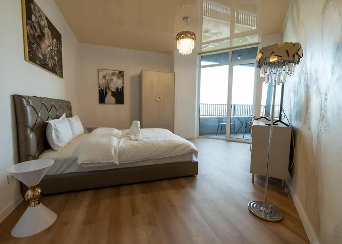 Penthouse Exclusive View